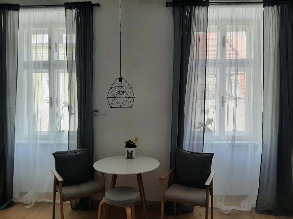 Apartmany Vienna 米库洛夫 外观 照片