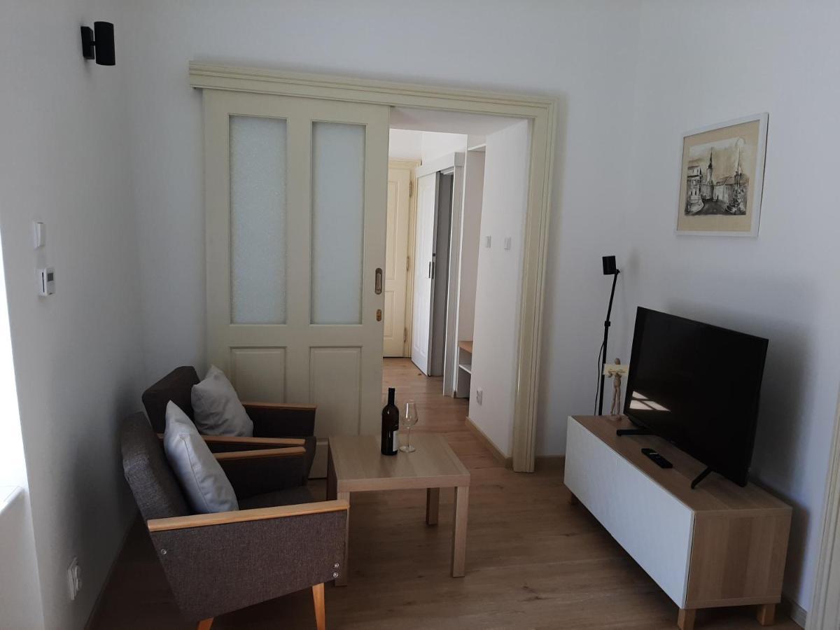 Apartmany Vienna 米库洛夫 外观 照片