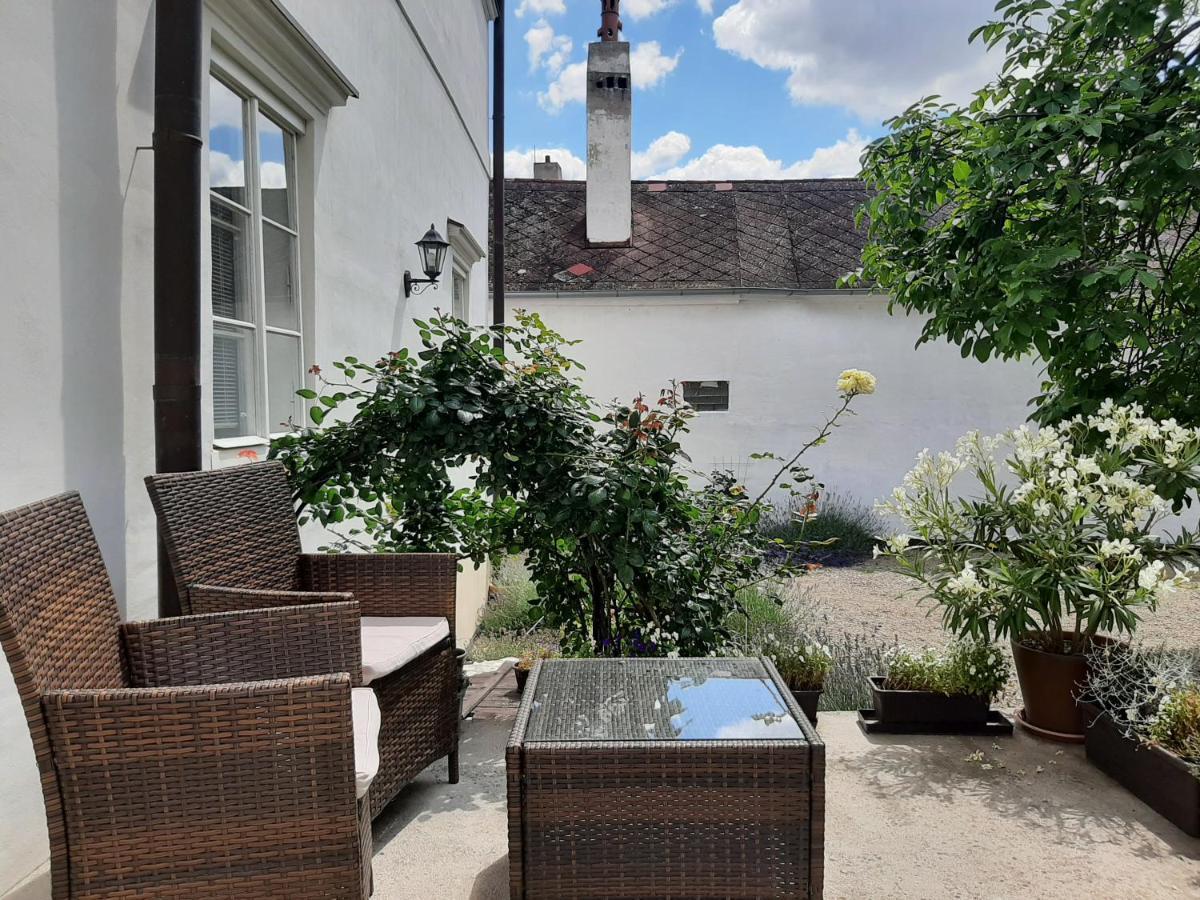 Apartmany Vienna 米库洛夫 外观 照片